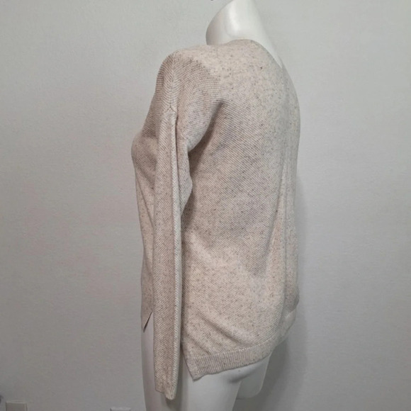 Lou & Grey Cream Knit Preppy Marled Textured V-Neck Coquette Pullover Sweater S - Picture 5 of 8